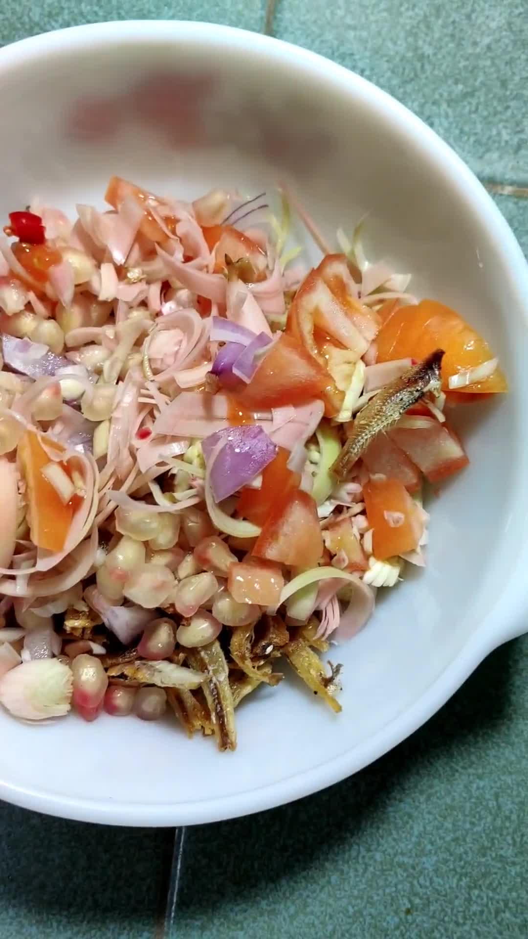 Gambar langkah 3 resipi Kerabu Bunga Kantan.