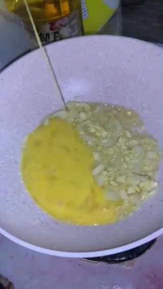 Foto langkah ke 2 dari resep Orak arik sayur telur.