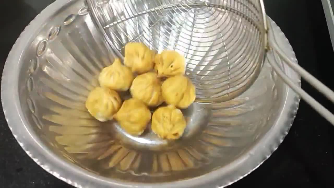 A picture of step 6 of Mango Cheese Fried Modak.