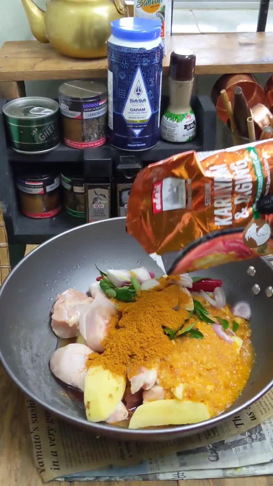 Gambar langkah 3 resipi Kari Ayam ALA Bangladesh.