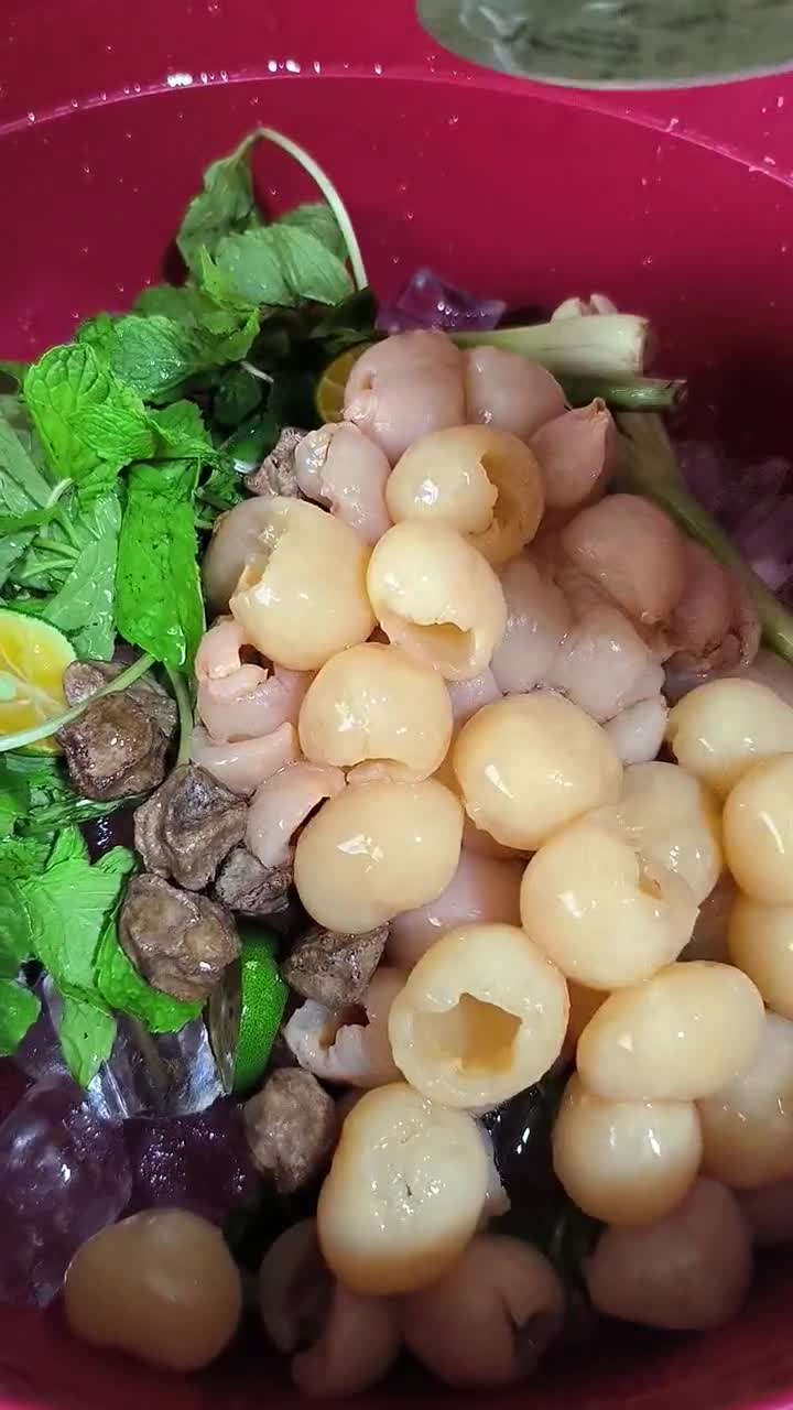 Gambar langkah 2 resipi Soda herbs.