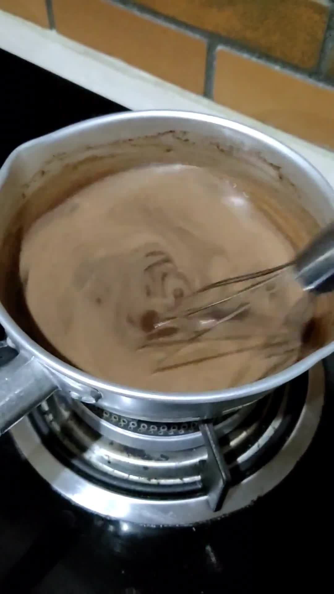Foto langkah ke 2 dari resep Puding Cokelat Vla Santan.