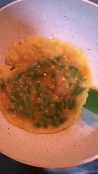 Foto langkah ke 4 dari resep Telur Dadar Buncis.
