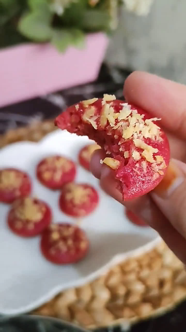 Foto langkah ke 4 dari resep Kue Cubit Red velvet.