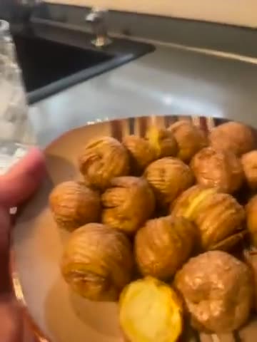 A picture of step 3 of Spiral Sliced Truffle Potatoes (side dish) or appetizer.