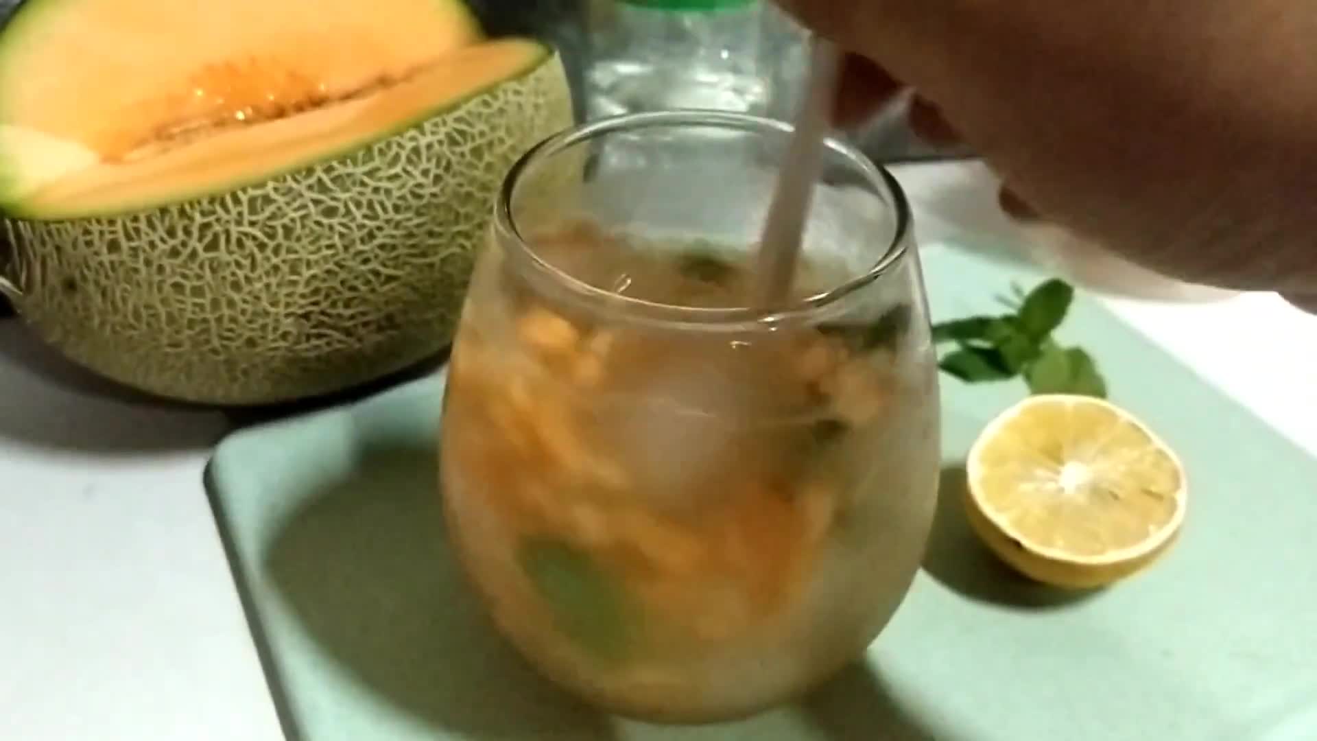 Foto langkah ke 4 dari resep Melon mojito.