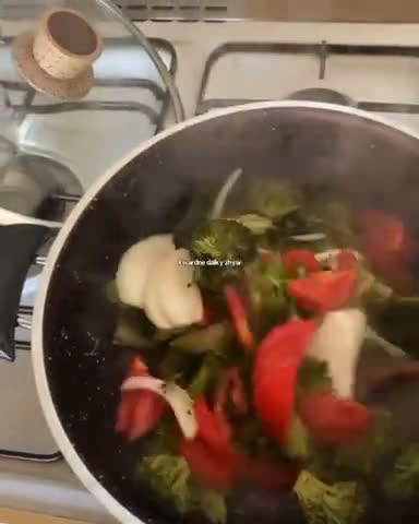صورة لخطوة 1 من وصفة بروكلي بالجبن (اكله كيتو دايت)