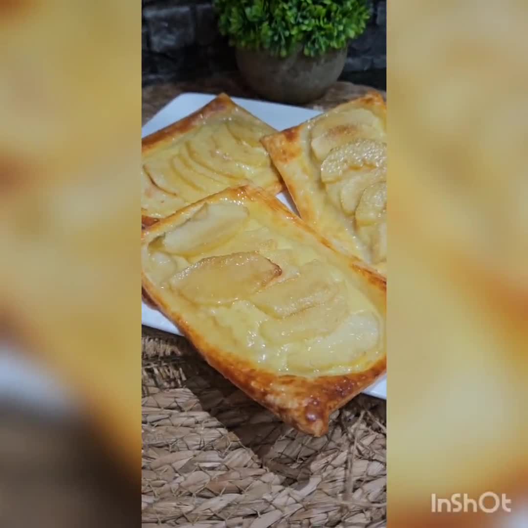 Foto del paso 5 de la receta: FALSO HOJALDRE DE MANZANAS Y CREMA PASTELERA ❤️