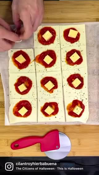 Foto del paso 2 de la receta: Calabazas de Hojaldre 🎃 Receta de Halloween
