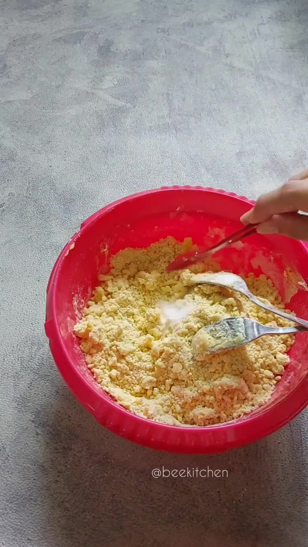 Foto langkah ke 3 dari resep Pie Susu Durian.