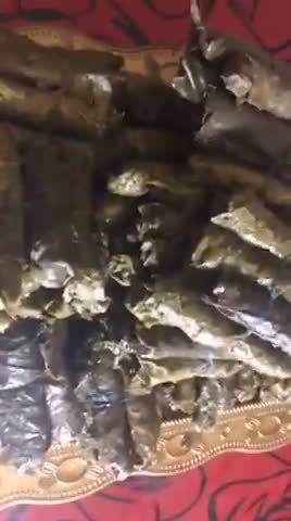 صورة لخطوة 1 من وصفة ورق عنب مطبوخ بطنجرة الطباخ بربع ساعة فقط