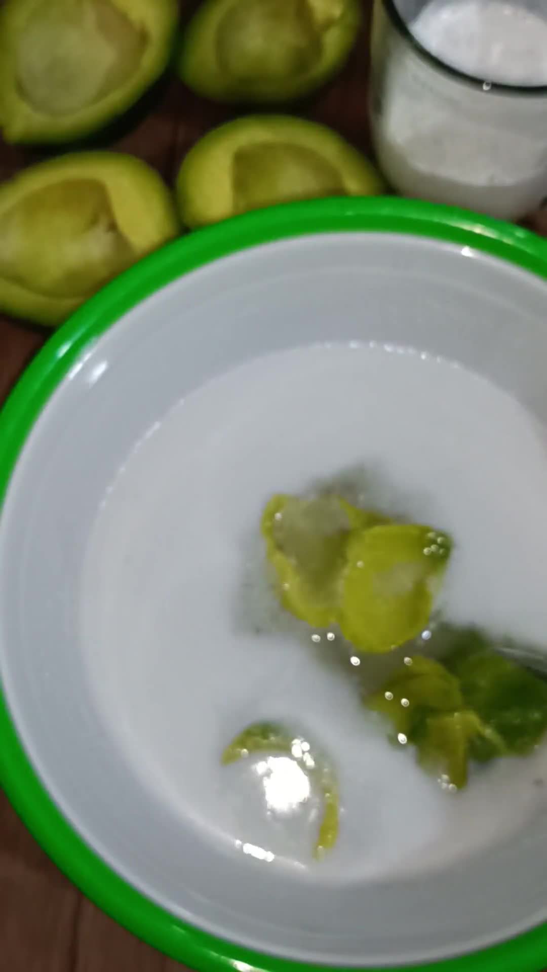 Foto langkah ke 1 dari resep Es Alpukat Creamy.