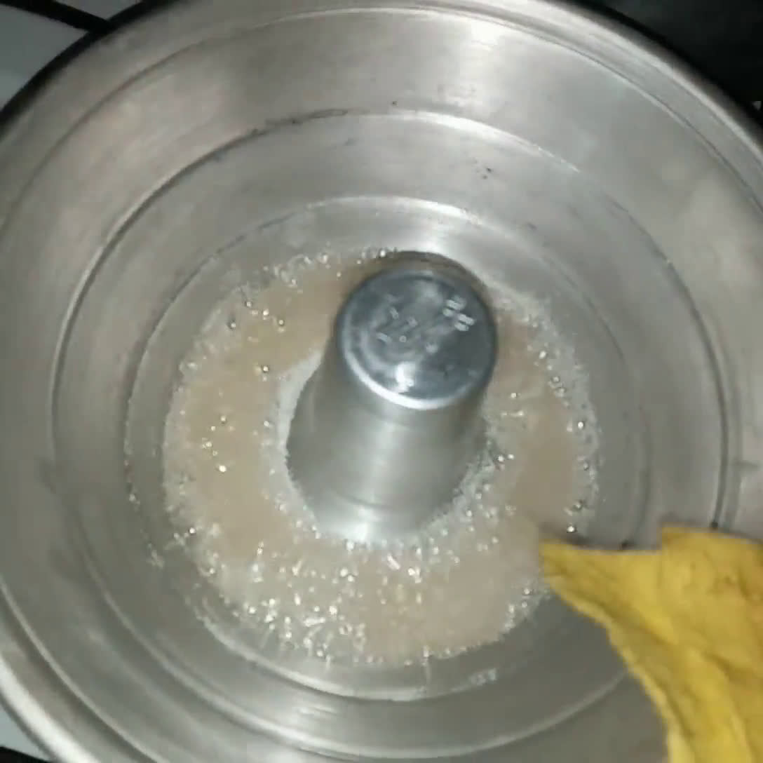 Foto del paso 1 de la receta: Budín de pan fácil !!!!
