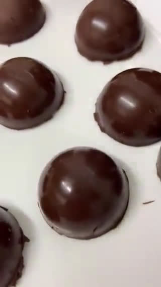 Foto del paso 4 de la receta: Hot chocolate bombs - Bombas de chocolate