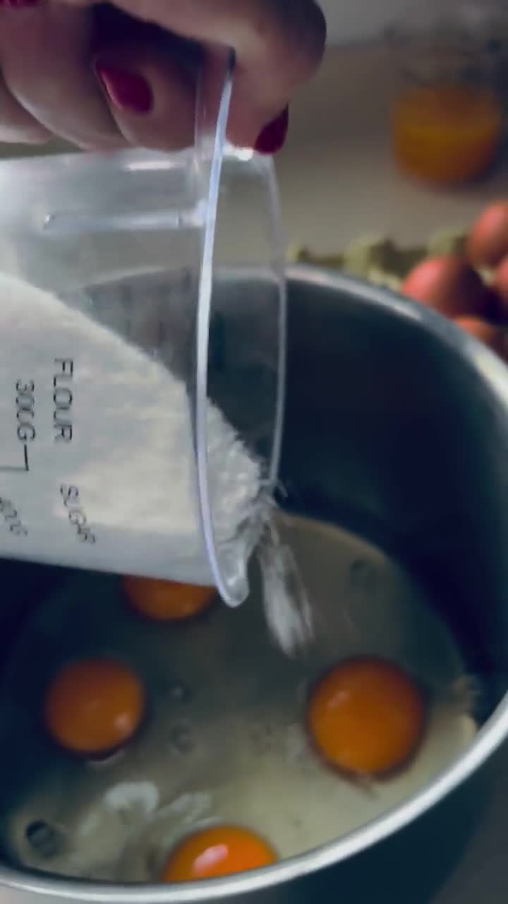 Foto del paso 2 de la receta: Bizcocho de naranja 🍊!