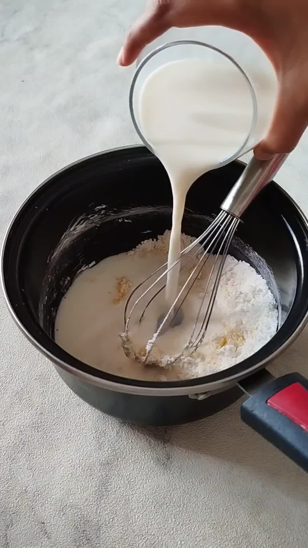 Foto langkah ke 3 dari resep Choux Au Craquelin.