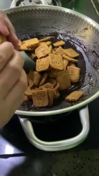 Gambar langkah 3 resipi Kek Batik Biscoff yang Melting 💖.