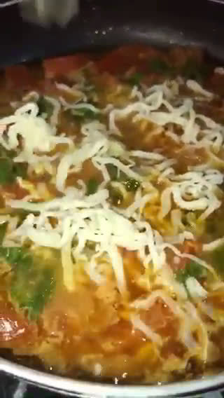 صورة لخطوة 2 من وصفة فطور سريع بالطماطم