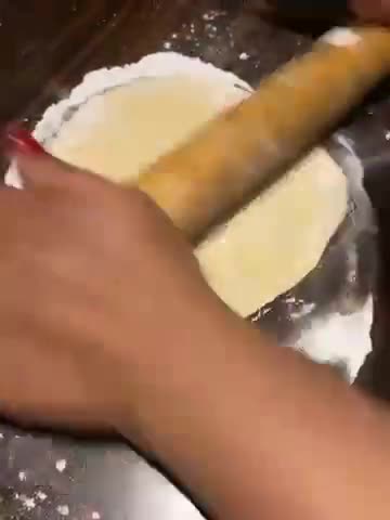 عکس مرحله 4 از دستور خمیر یوفکا خانگی عالی