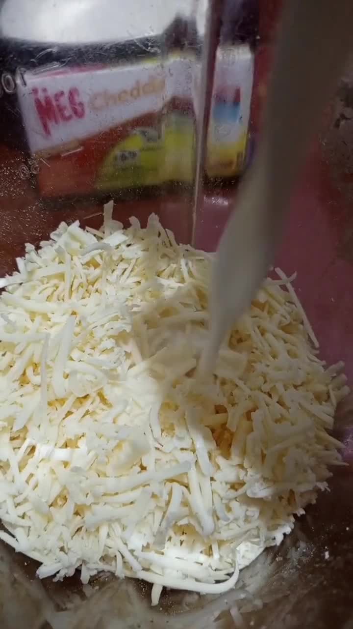 Foto langkah ke 4 dari resep Cheese Pudding Cake.
