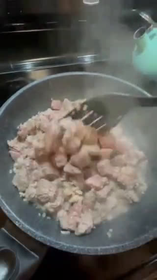 Foto langkah ke 3 dari resep Sate daging sapi goreng.