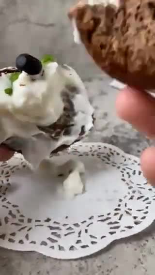 Foto langkah ke 1 dari resep Maritozzi (Roti Oatmeal Coklat dengan Krim).