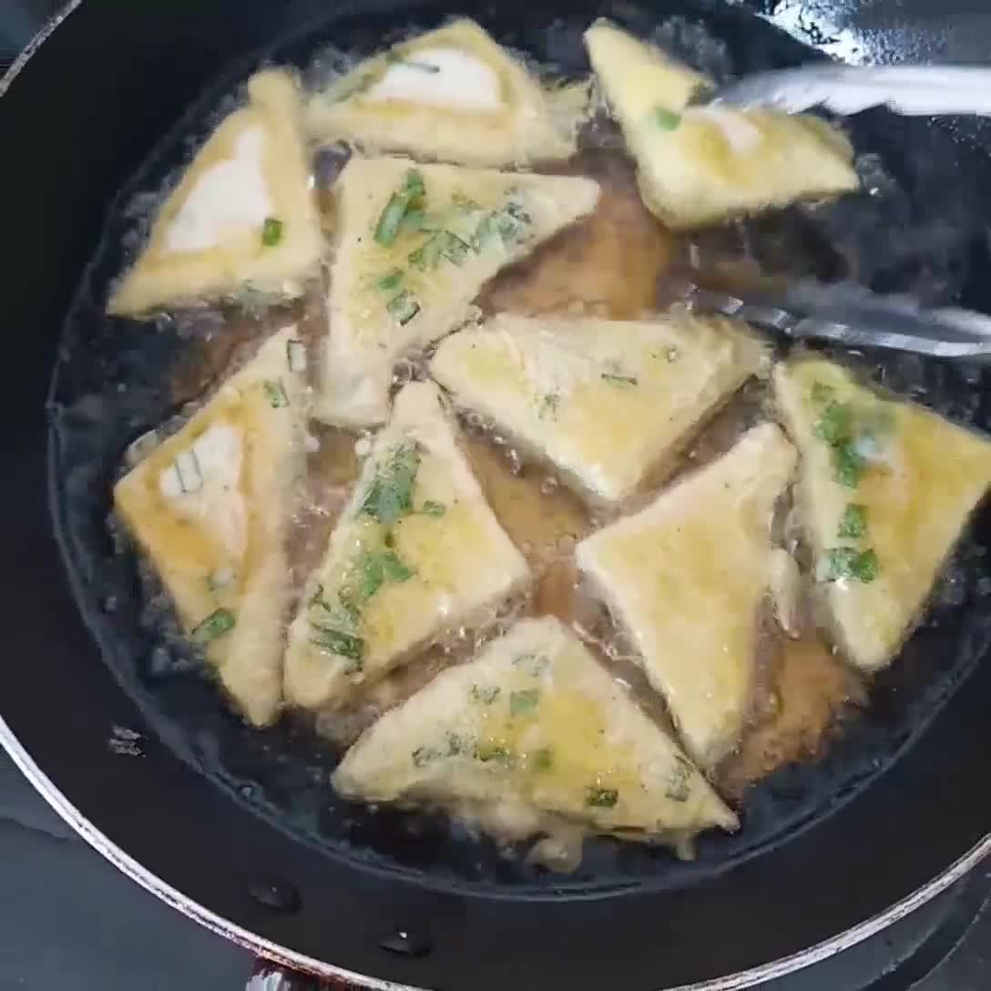 Foto langkah ke 4 dari resep Gembus Goreng Kucai.