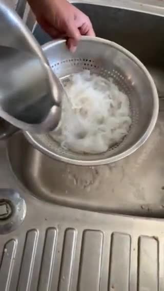 A picture of step 1 of Udon Noodles in peanut butter Sauce.