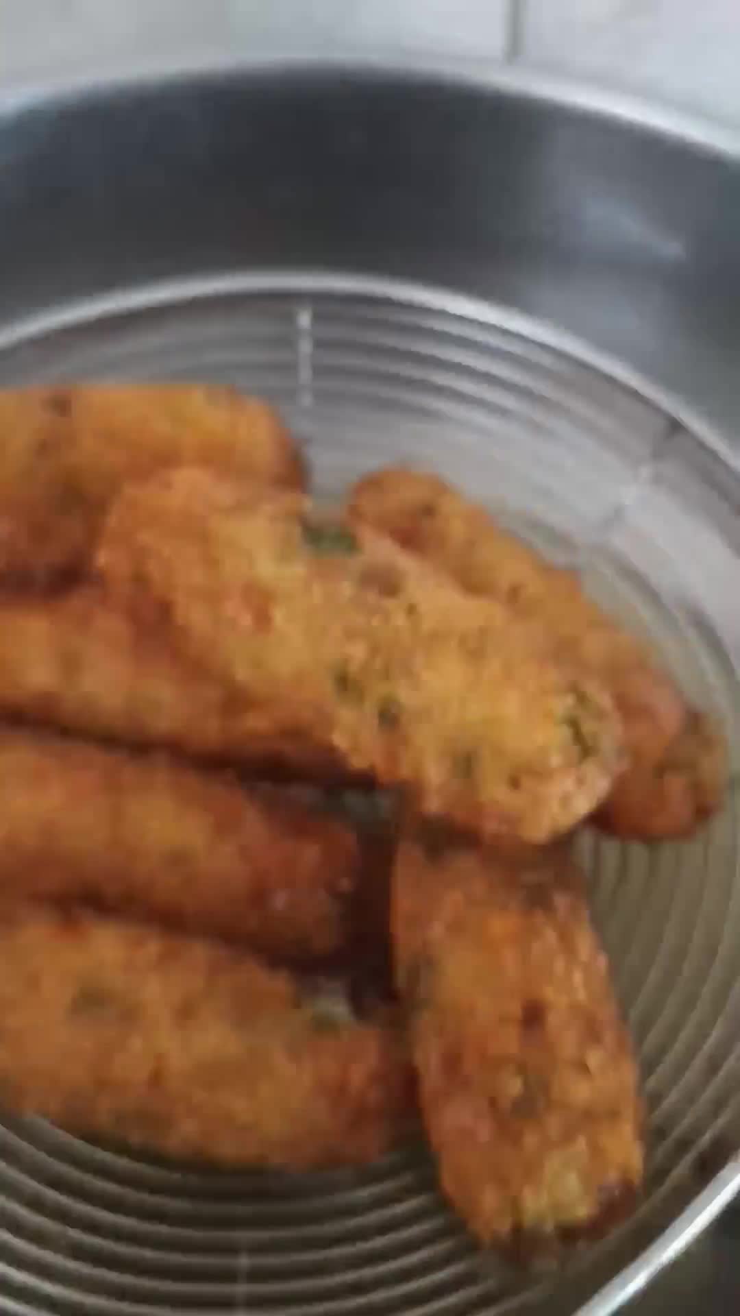બ્રેડ ફિંગર રોલ (Bread Finger Roll Recipe In Gujarati) રેસીપી સ્ટેપ5ફોટો