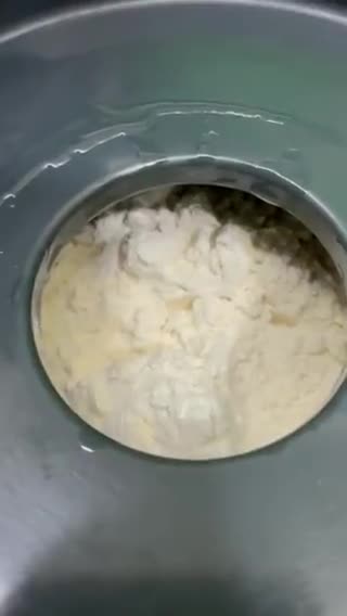 Gambar langkah 3 resipi Muffin Pisang Moist Sukatan Cawan (TM6).