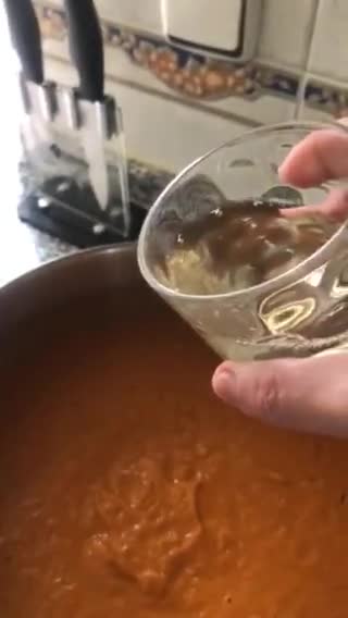 A picture of step 8 of Grandma's Chicken Drumsticks in Sauce.