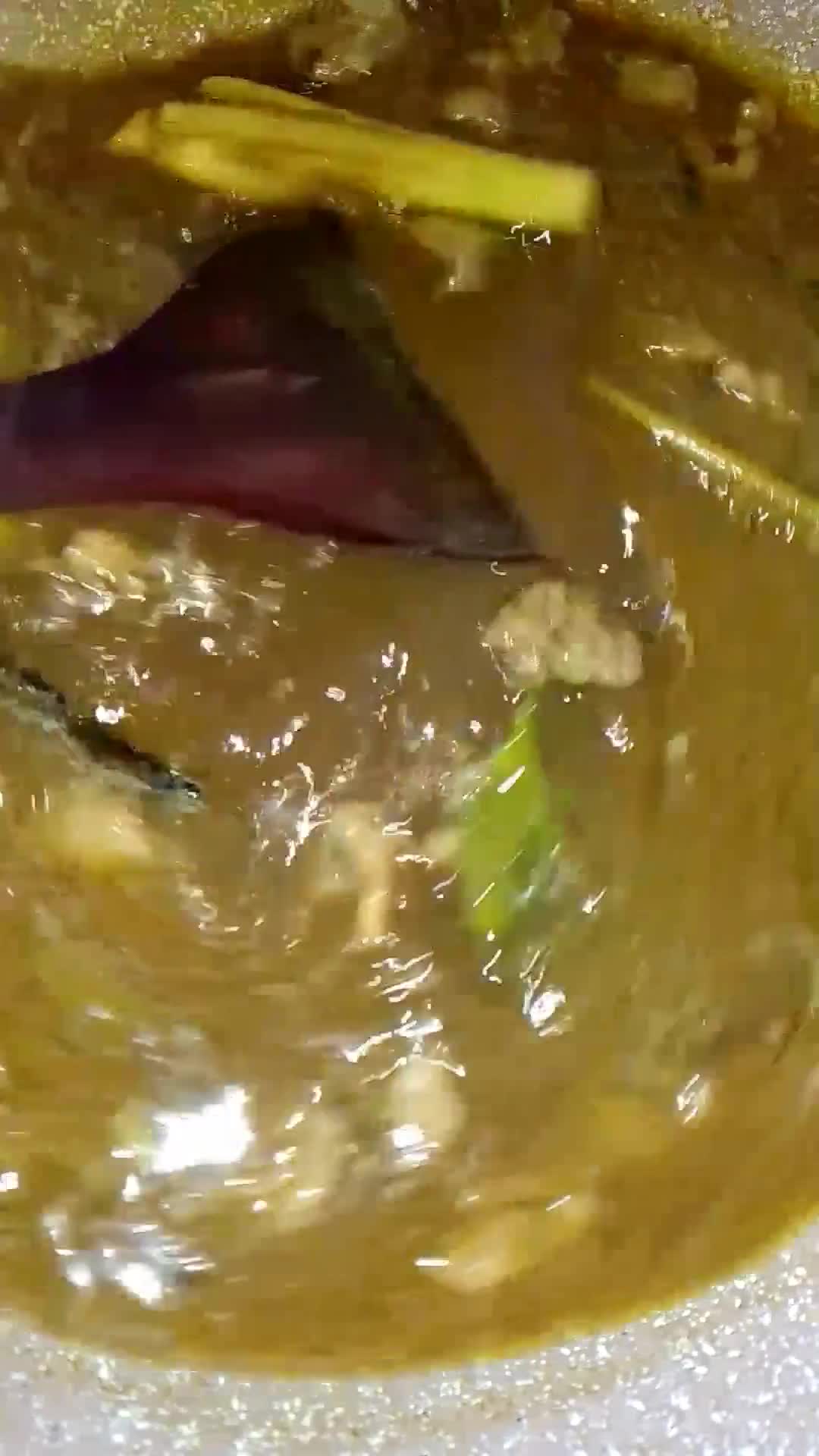Foto langkah ke 6 dari resep Rawon Daging & Tetelan Sapi.