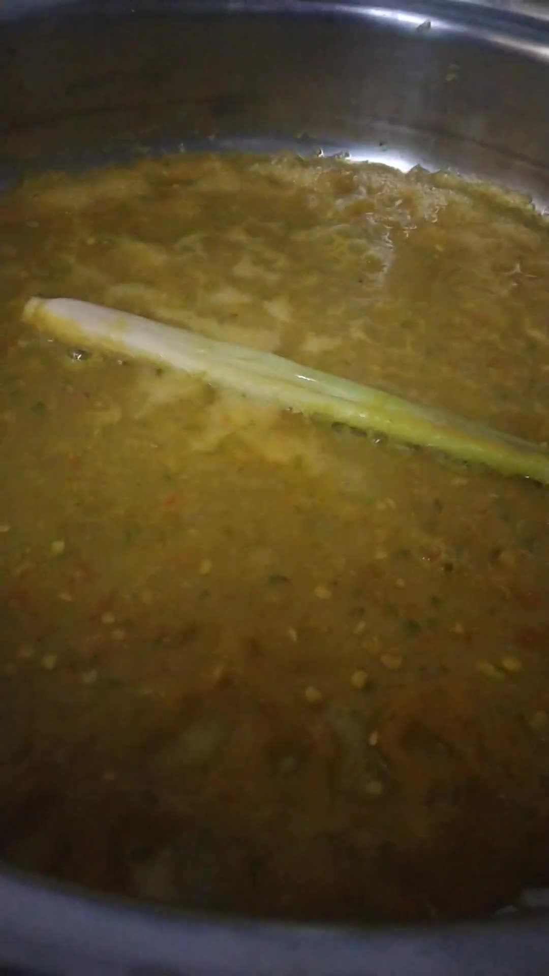 Gambar langkah 1 resipi Masak lemak pucuk keledek dengan ikan masin.