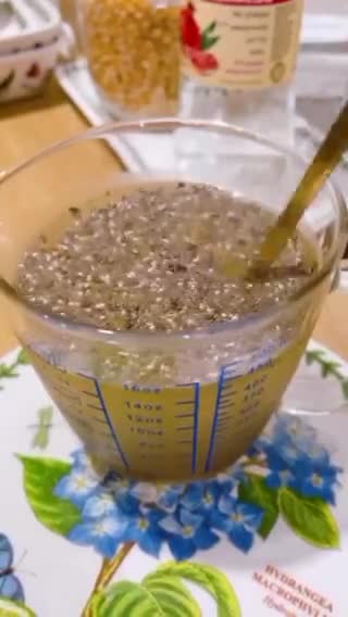 Gambar langkah 2 resipi 👩‍🍳Jus Limau Nipis Chia Seed.