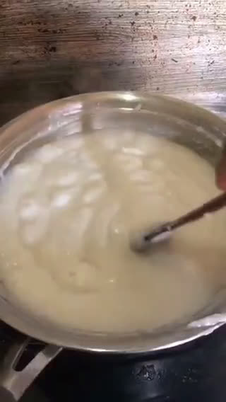 Foto langkah ke 4 dari resep Bubur Sumsum Super Lembut.
