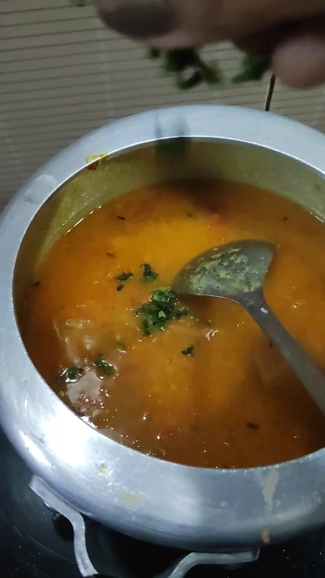 अरहर मसूर दाल तड़का (विद आउट अनियन, गार्लिक) रेसिपी चरण 5 फोटो