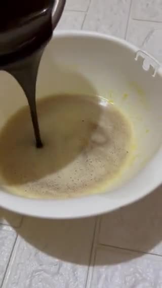 Foto langkah ke 3 dari resep Fudgy brownies.