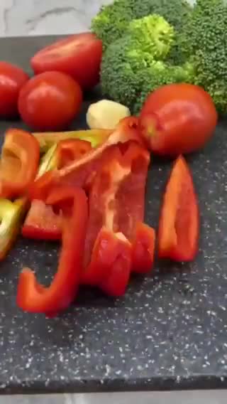 Фото кроку 1 до Соковита індичка з тушкованими овочами🫑.