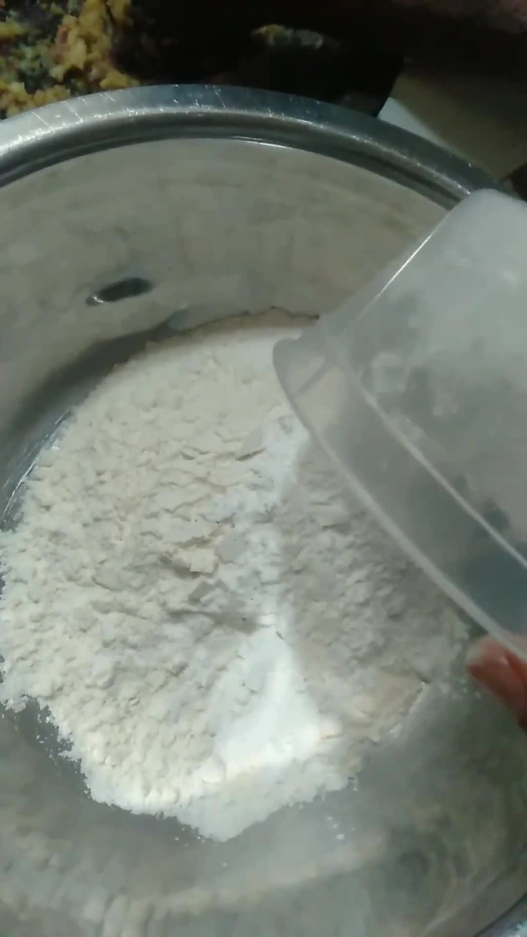Foto langkah ke 2 dari resep Rarawuan Kacang Tolo (Gorengan Khas Sunda).