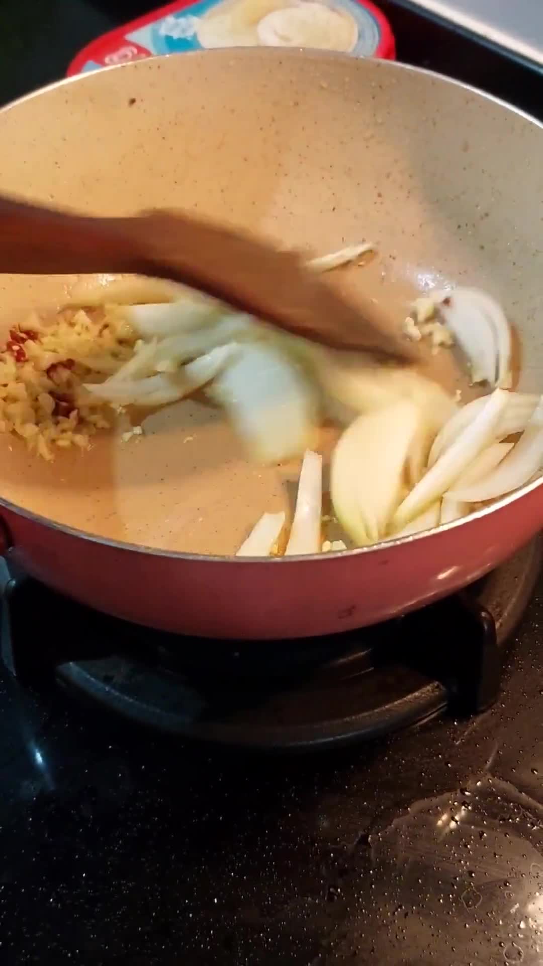 Foto langkah ke 4 dari resep Ayam Goreng Mentega.