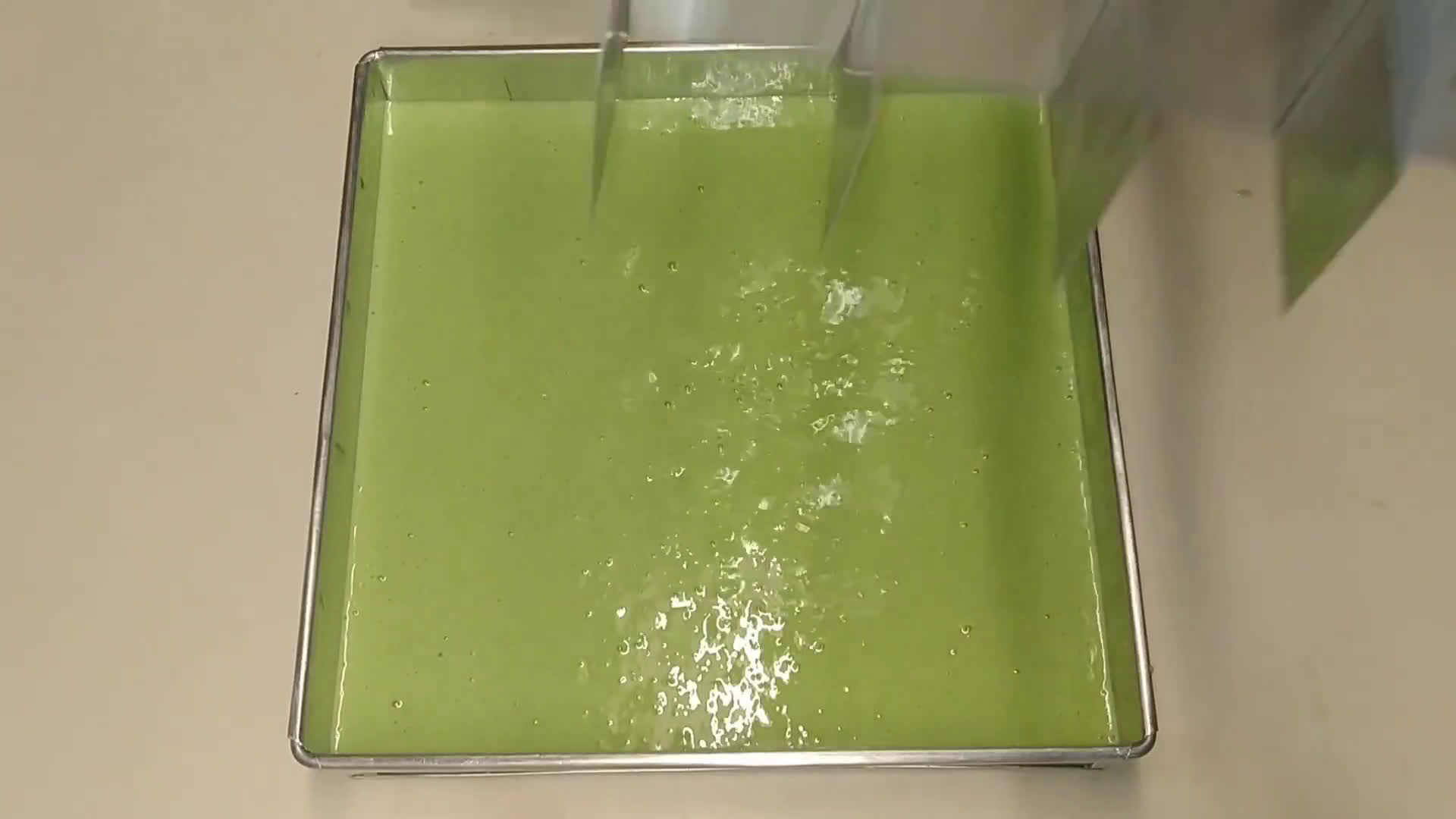 Foto langkah ke 6 dari resep 182. Apem Pandan Kukus.