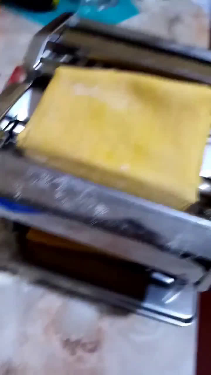 Foto del paso 2 de la receta: Tallarines caseros en la pastera