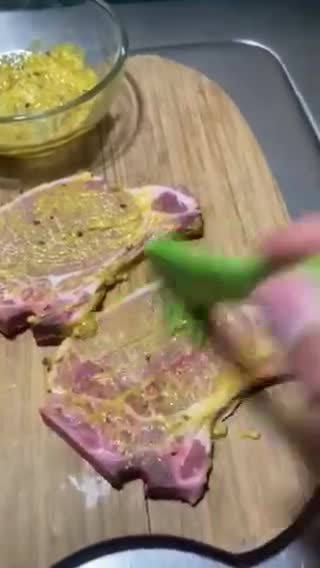 Foto del paso 2 de la receta: Puerco 🐷 a la mostaza con ajo