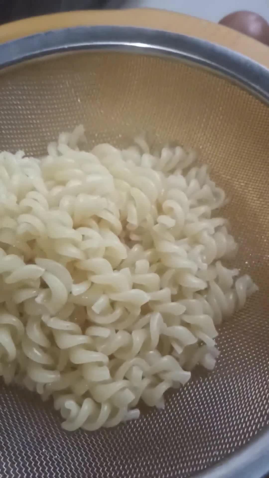 Foto langkah ke 1 dari resep Makaroni saus bolognese.