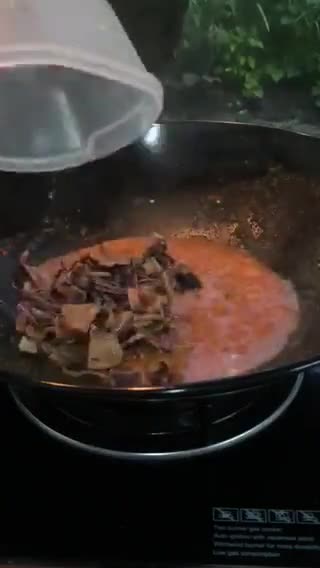 Gambar langkah 3 resipi Sambal Tumis Sotong Kering.