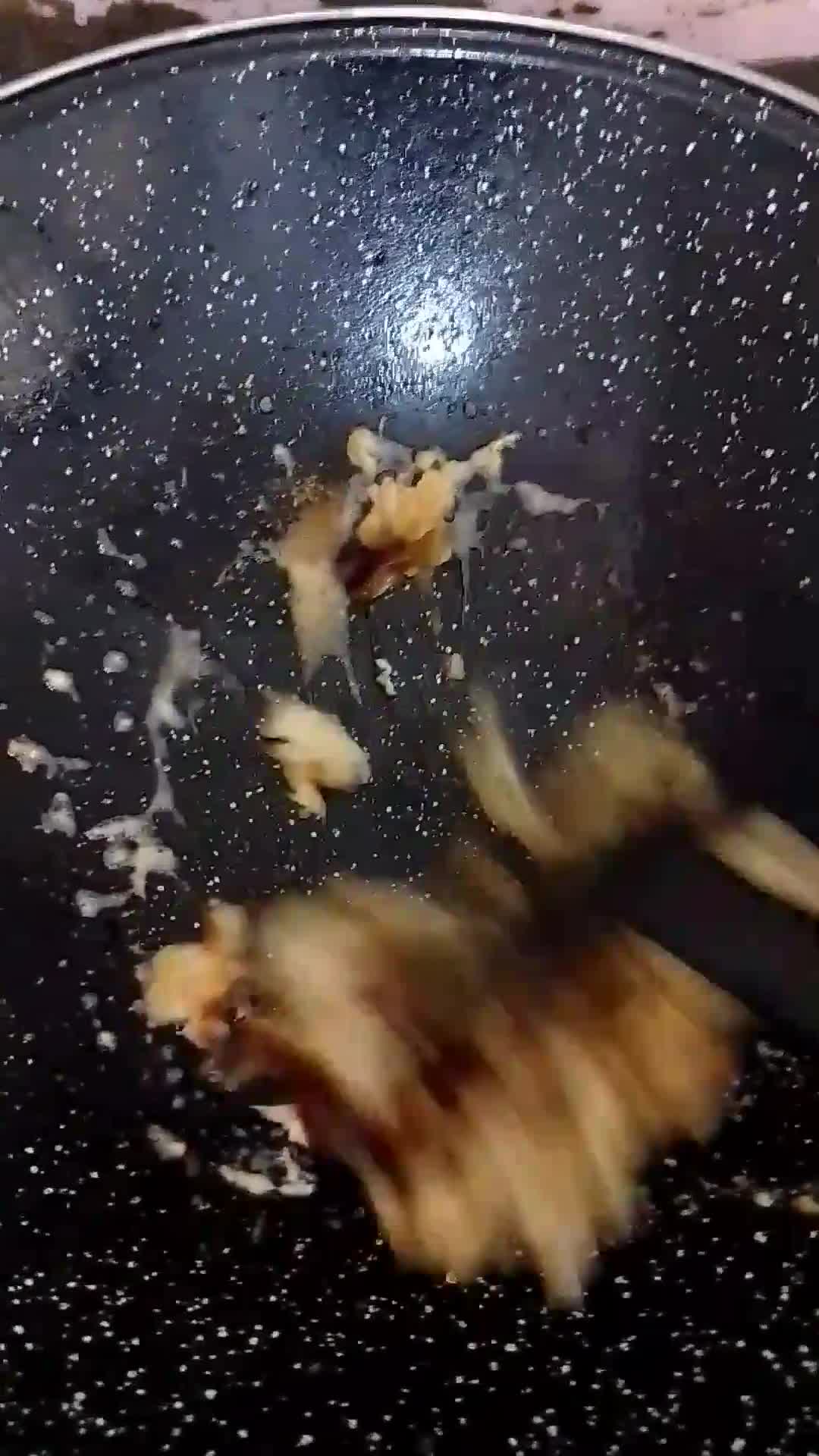 Foto langkah ke 2 dari resep Nasi goreng telur.