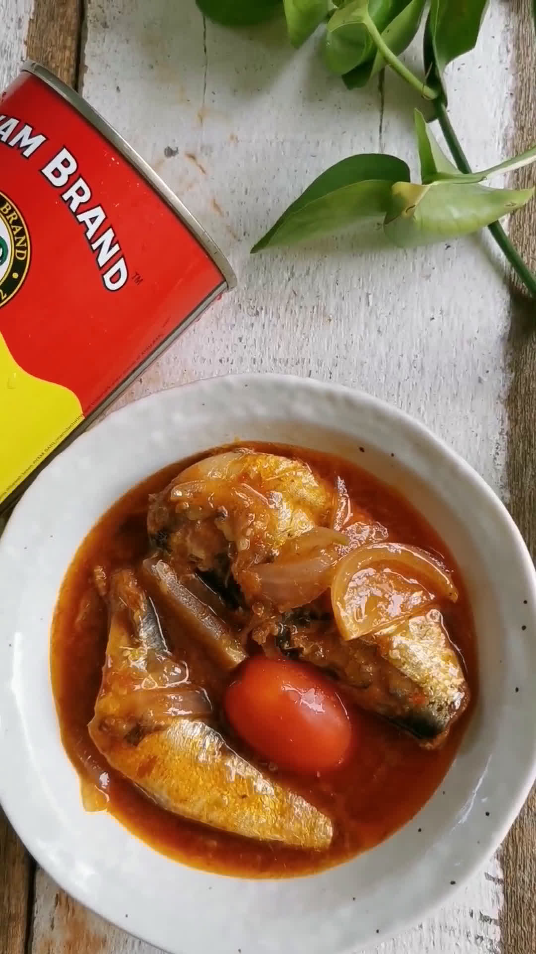 Gambar langkah 3 resipi Sardin Goreng.