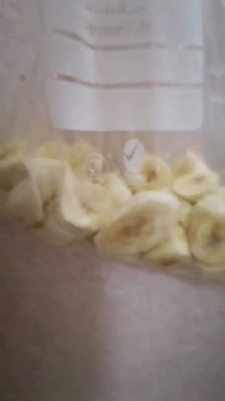 صورة لخطوة 2 من وصفة طريقة تجميد الموز وباقي الفواكه 🍌🍇🍈🍉