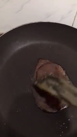 Foto langkah ke 3 dari resep Ayam tepung karamel.