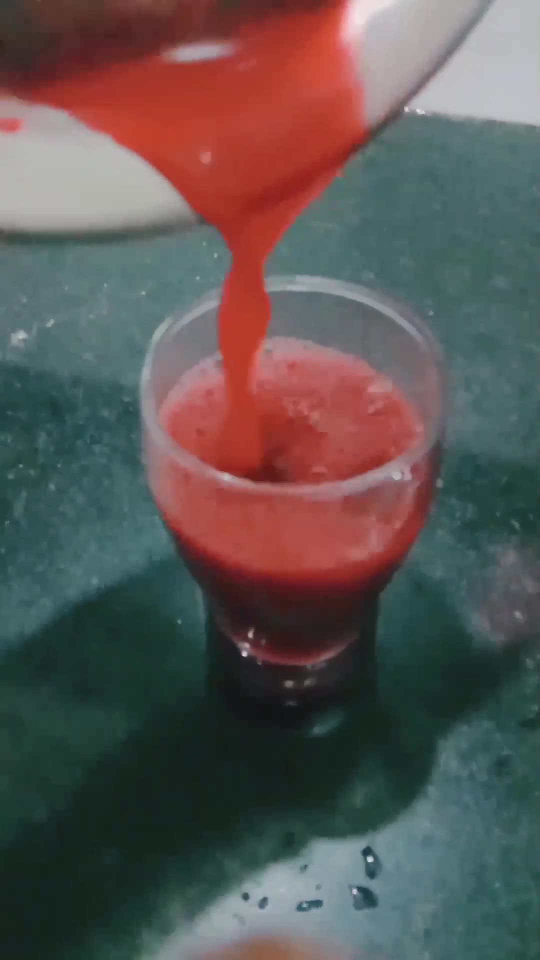 गाजर चुकंदर जूस(GAJAR CHUKANDER JUICE RECIPE IN HINDI) रेसिपी चरण 2 फोटो